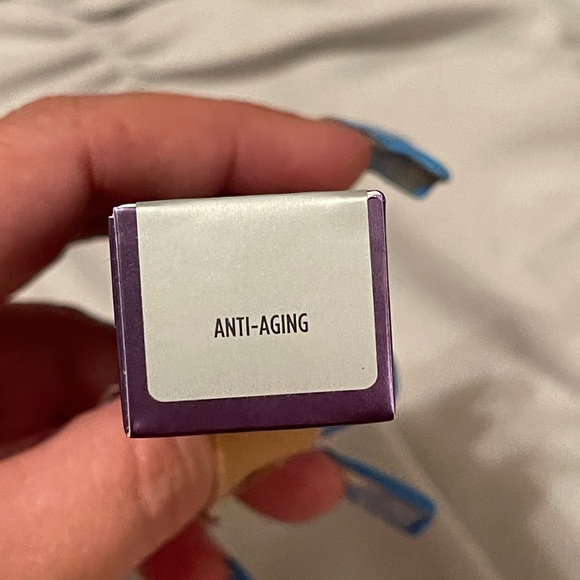 🦋Urban Decay Eyeshadow Primer Potion Anti-Aging🦋 - Picture 3 of 8